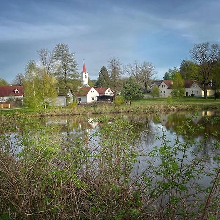 Chalupa Novy Vojirov Cp. 27 Nová Bystřice Buitenkant foto